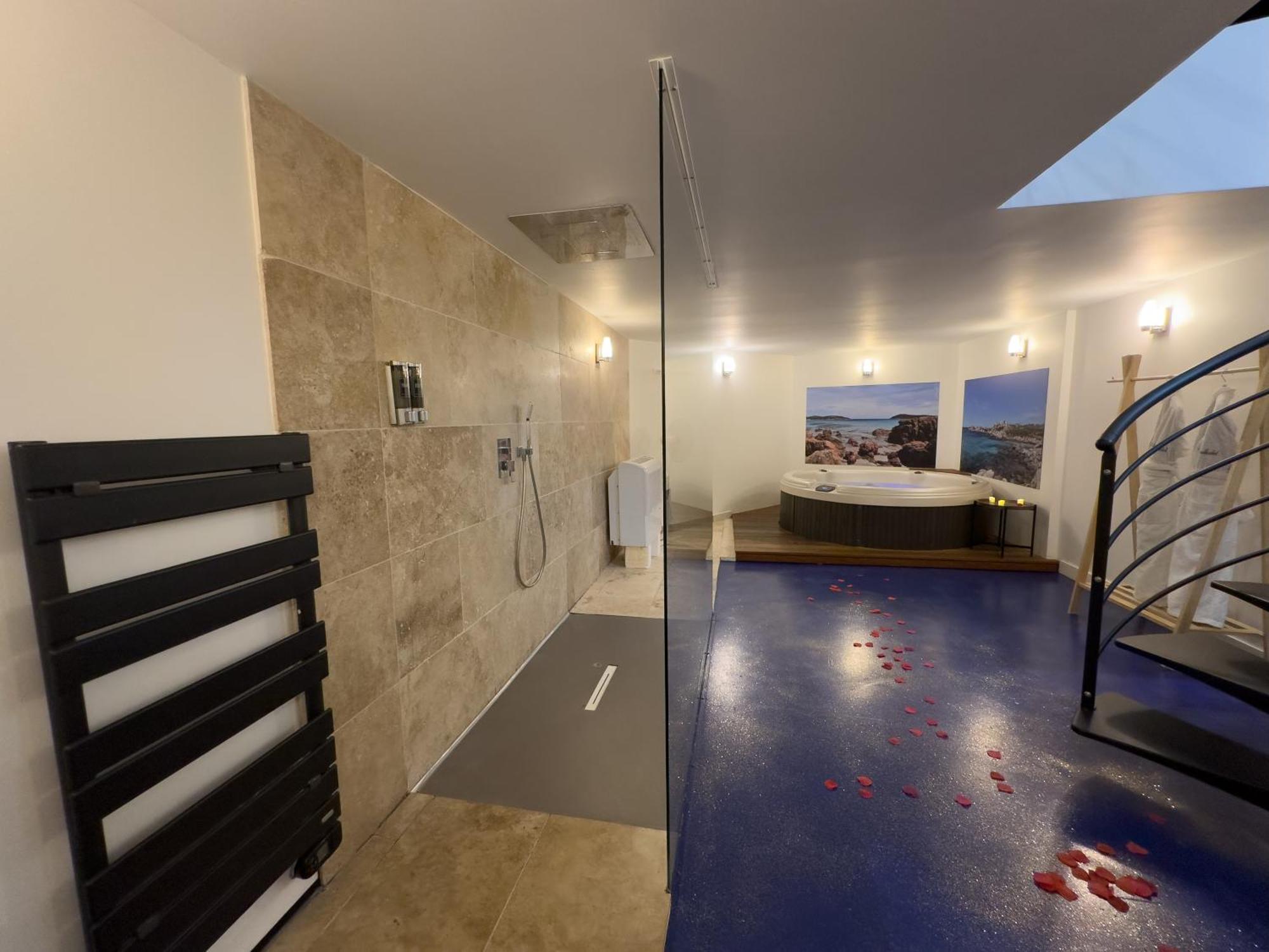 Mieuxqualhotel Jacuzzi Privatif La Parenthese Бордо Экстерьер фото